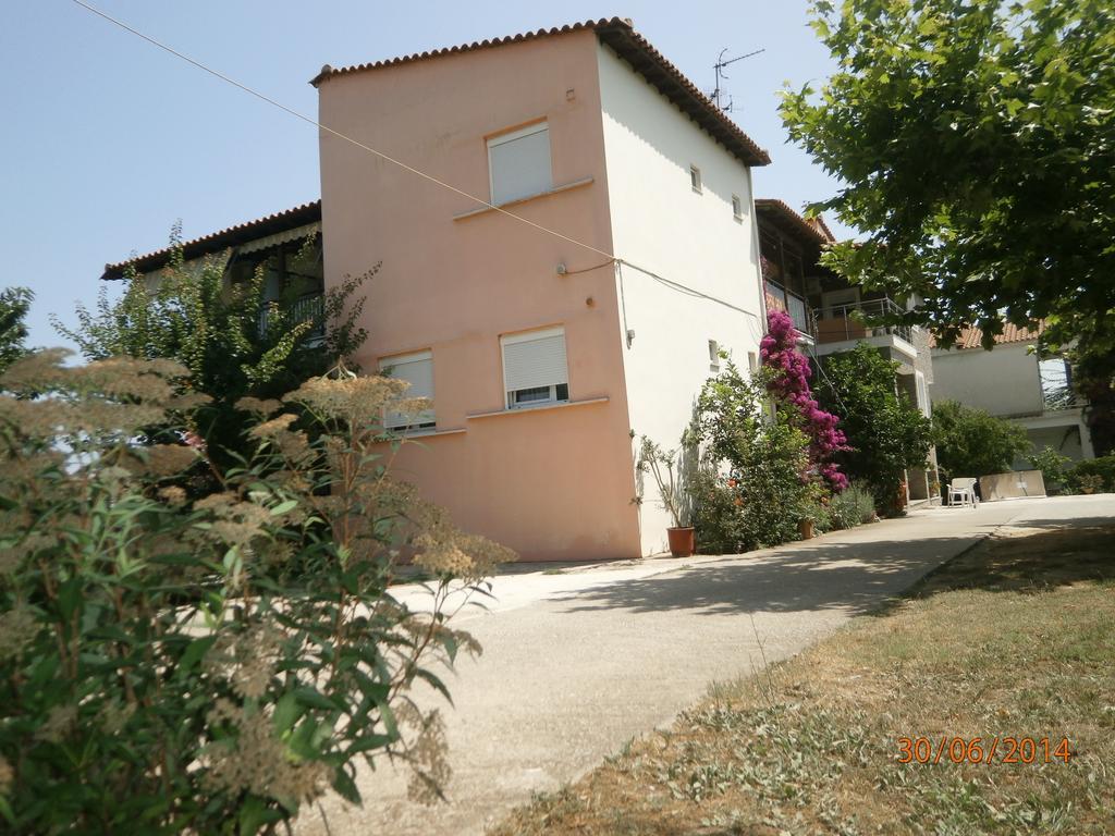 Ioannis Avrades Apartments Agiakampos  Zewnętrze zdjęcie