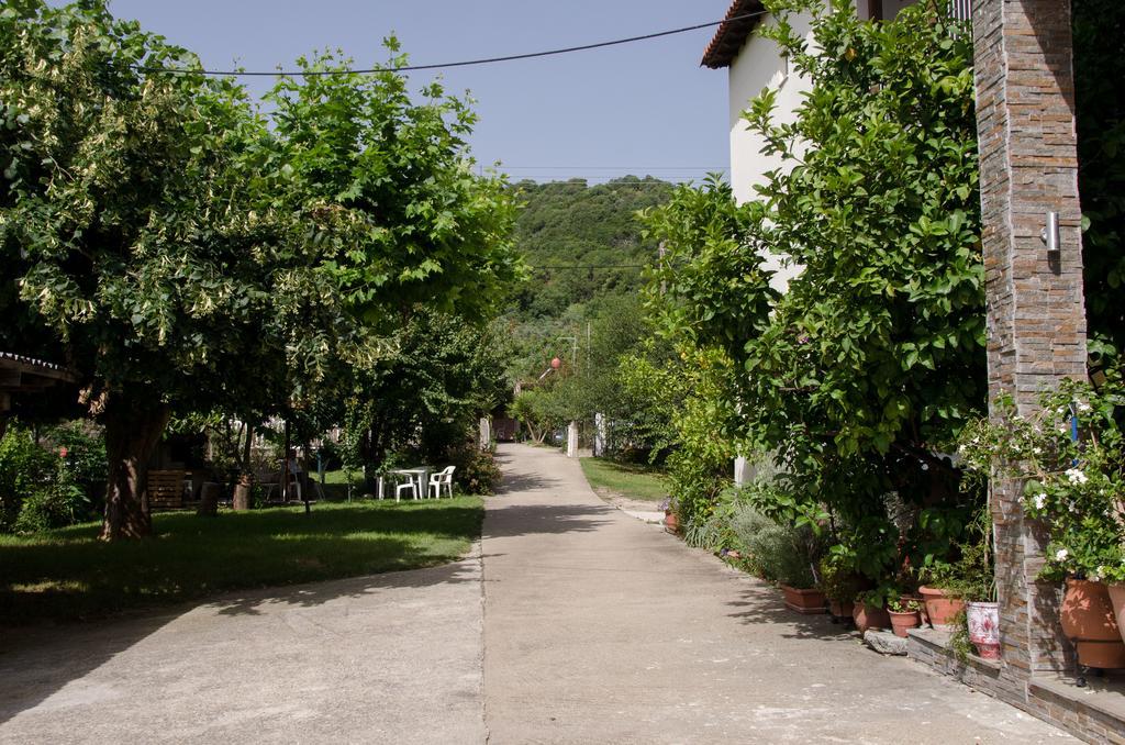 Ioannis Avrades Apartments Agiakampos  Zewnętrze zdjęcie