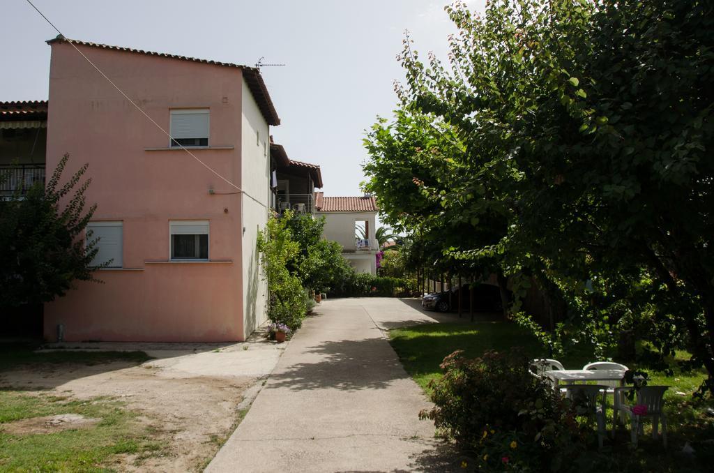 Ioannis Avrades Apartments Agiakampos  Zewnętrze zdjęcie
