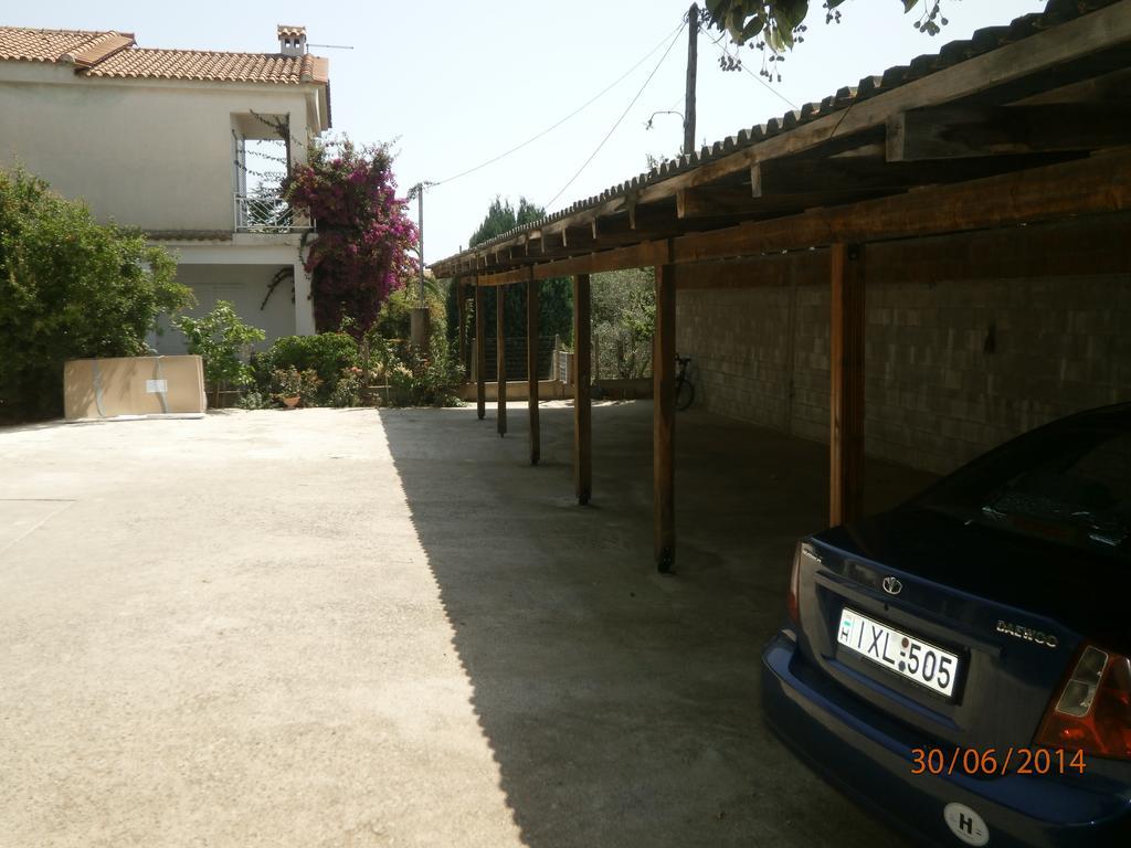 Ioannis Avrades Apartments Agiakampos  Zewnętrze zdjęcie